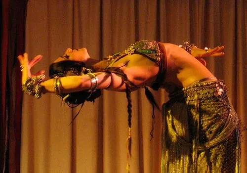 GHI CHÚ VỀ MỘT LÀNG VĂN BOHEMIA MỚI